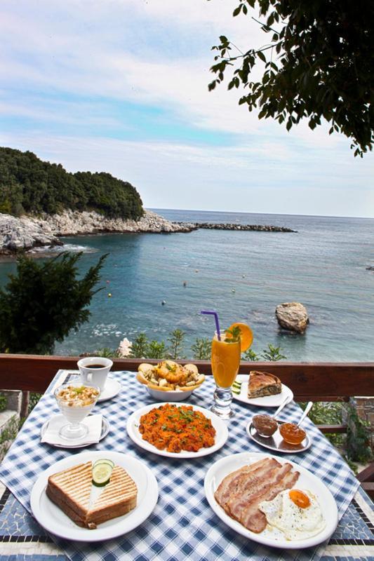 Victoria'S Guesthouse Damouchari Luaran gambar