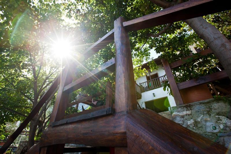 Victoria'S Guesthouse Damouchari Luaran gambar