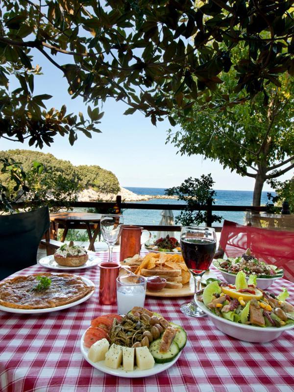 Victoria'S Guesthouse Damouchari Luaran gambar