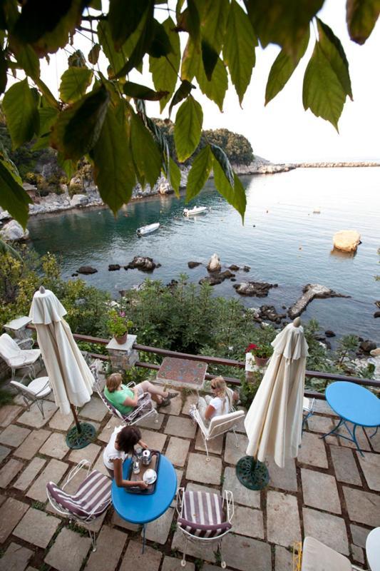 Victoria'S Guesthouse Damouchari Luaran gambar